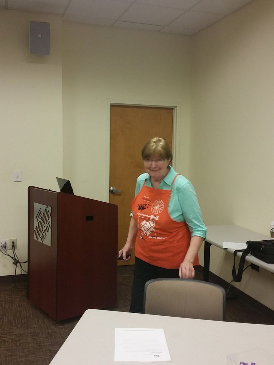 Be Meng sharing her knowledge with the women of District 78. <a href="/DANI_C_CLARKE/">Dani Clarke Ultiverse⚡️🐑</a> @sherredavis