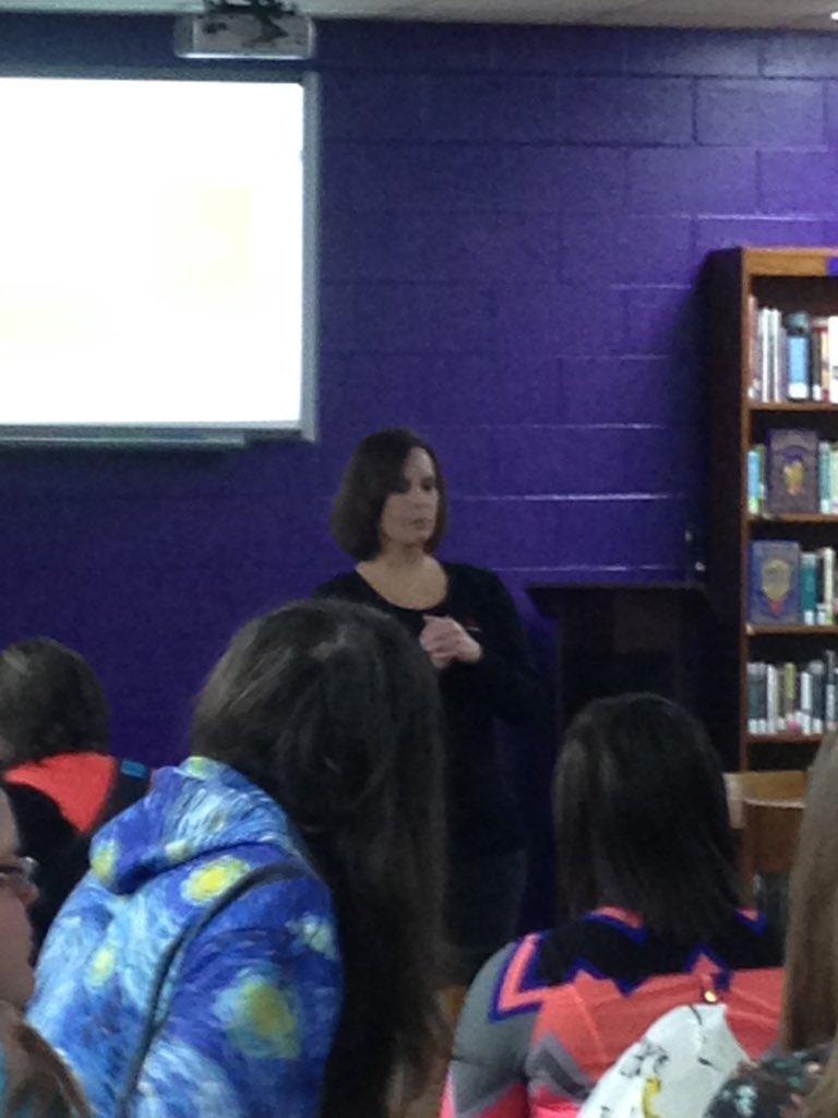 Caverna alum Leslie Elzey Witty speaking to CHS Seniors about the Learn and Earn program.