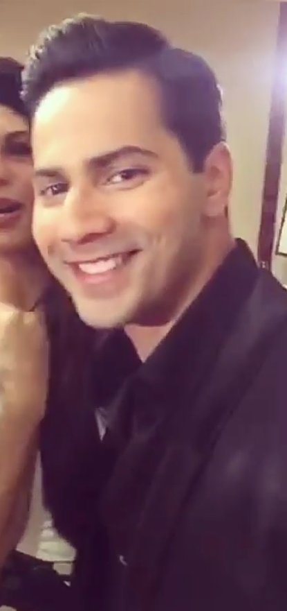 VarunAsCupcakes's tweet photo. Good night @Varun_dvn @aliaa08 take care love u https://t.co/oJRYFmwKn2