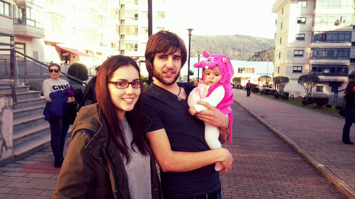 debora2r's tweet photo. Tios molones 😎😎 https://t.co/uCXdDNvuNI