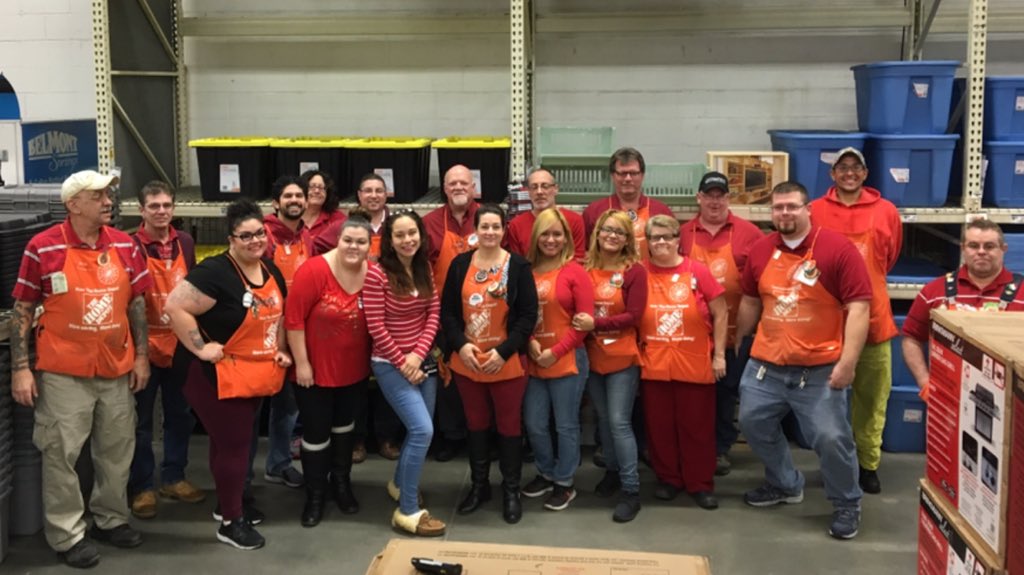 National wear red day! 6210 <a href="/DelvecchioA/">Andrea Del Vecchio</a> <a href="/draymond926/">Diane</a>