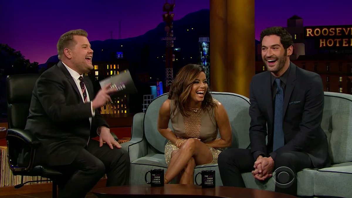 InStyle's tweet photo. .@EvaLongoria proves she's a master of dodging questions on the @LateLateShow: https://t.co/bEPQ7LFpCj https://t.co/JkHVNkviEM