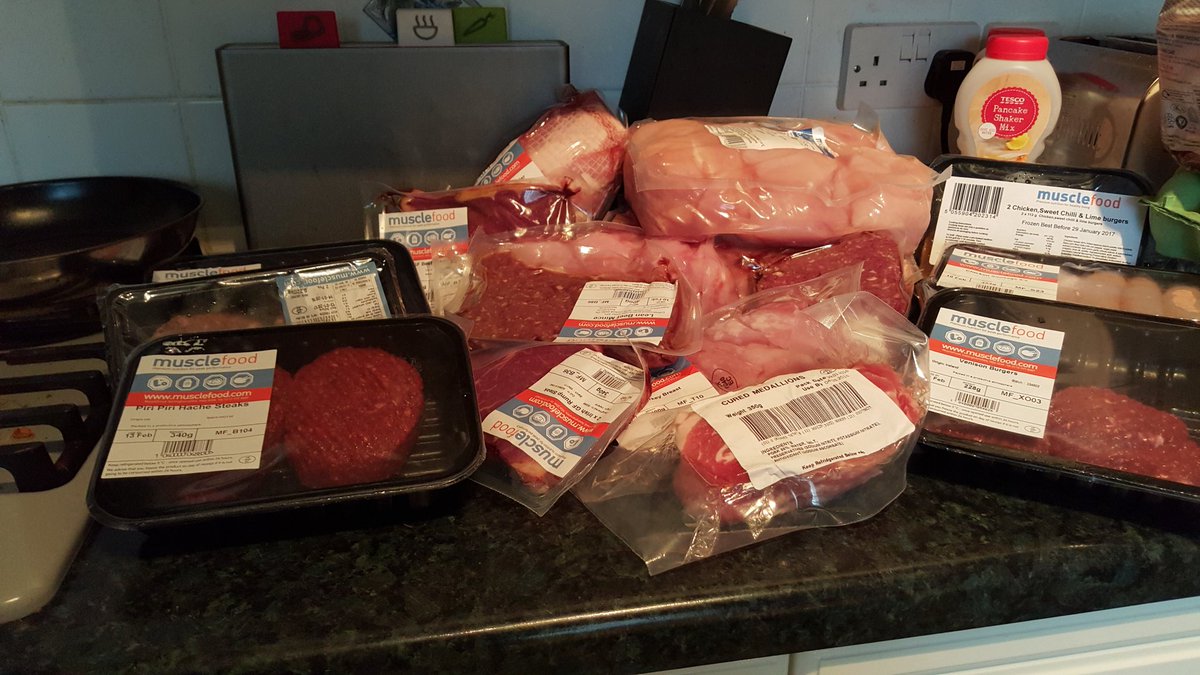 lisa2628's tweet photo. My 2nd order arrived earlier won't buy meat from anywhere else now! #musclefood #qualityandfresh https://t.co/j2tJ1ewLxB