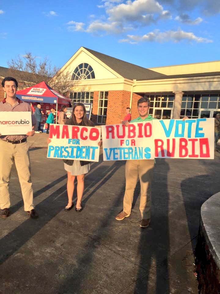 StudentsRubioSC's tweet photo. Great group of students showing support for @MarcoRubio yesterday! SC is Rubio Country! #Marcomentum https://t.co/9CtON5Lq9D