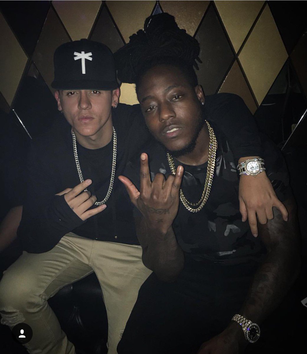 KEVINROLDAN's tweet photo. En Miami con el parcero @Acehood Soon 🇺🇸 X 🇨🇴 https://t.co/2iQqnr1YTW