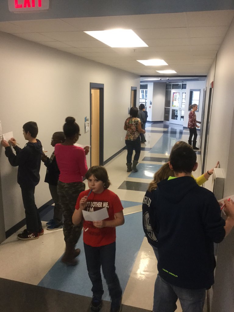Jennie__b2's tweet photo. Mr. Baggett's WWI Gallery Walk @GTMSTitans https://t.co/sSrxrrMWjw