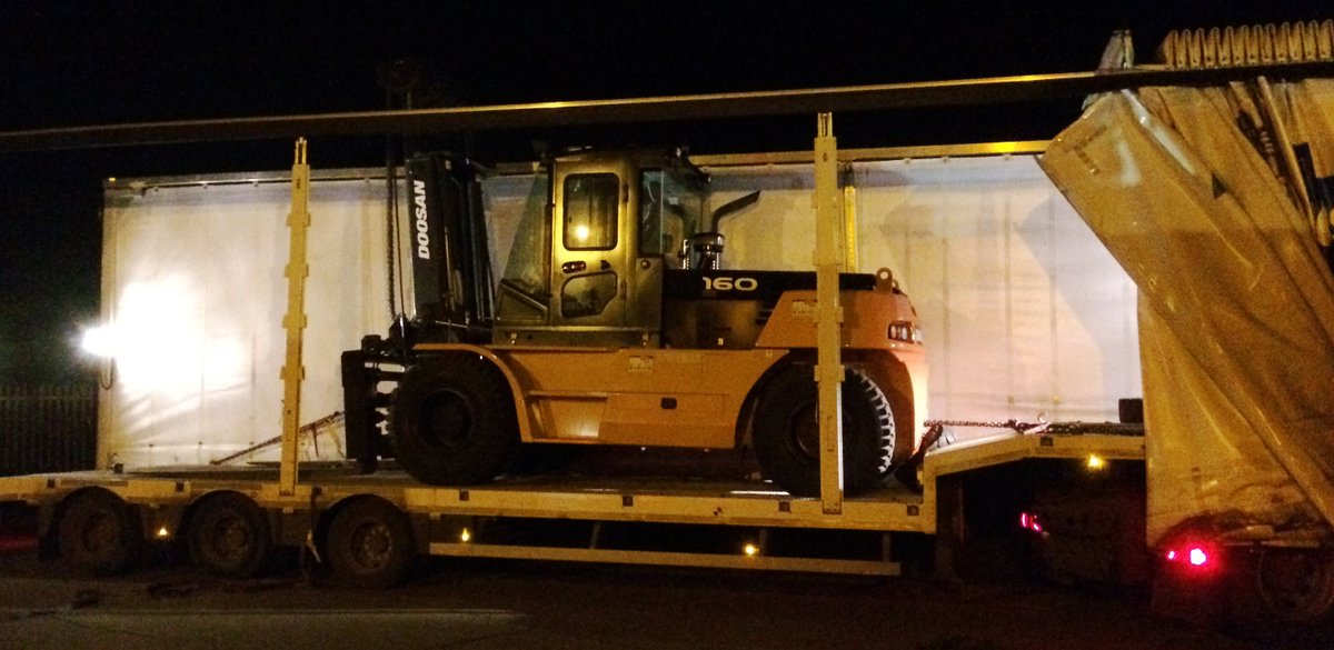GenesisTrucks01's tweet photo. Our D160 loaded and delivered for her next job!
#doosanforklifts   #forklifts https://t.co/i2oayaAks9