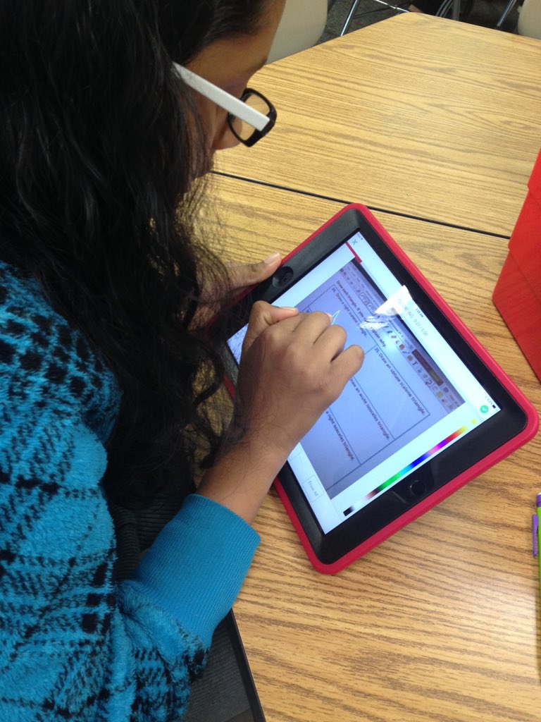 MrsBrem's tweet photo. Ss prove if certain types of triangles are possible by annotating over a document & explaining w/ @Seesaw. #math4G2 https://t.co/G3C8dY9i1Y