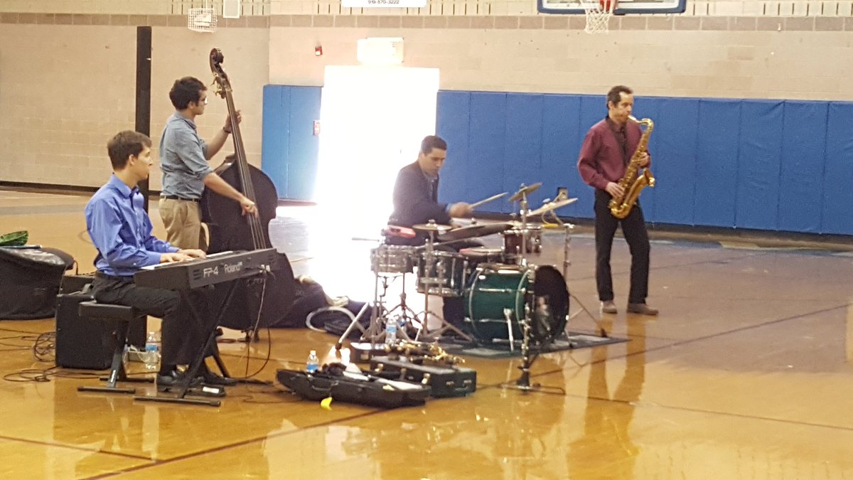 astegner tweet media