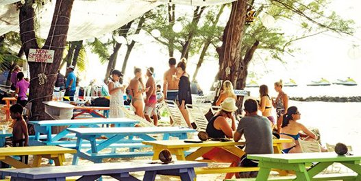 enRoutemag's tweet photo. The 7 best brunches on Grand #Cayman Island, incl. @OrtaniqueCayman &amp; @RitzCarlton: https://t.co/4D9TmGAqRP https://t.co/uS1Fel5l1x