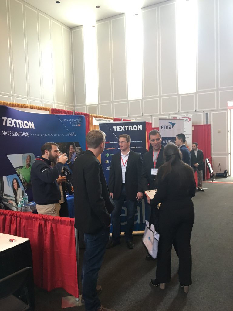 SmithOCSTerps's tweet photo. Our EMC Interns are making us proud w/ these great pics of the #SmithFair! Come network w/ 50+ employers! https://t.co/4z5Y5FZ5r6