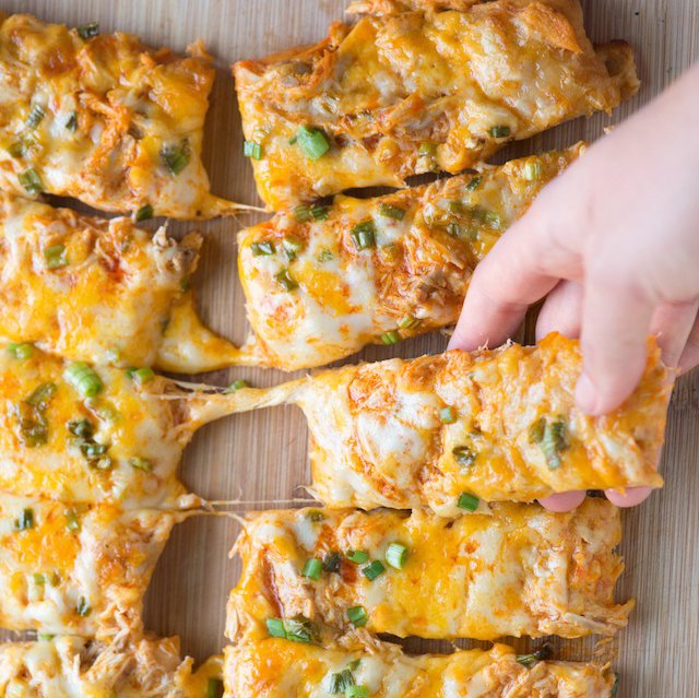 Check out this Buffalo Chicken Pizza &amp; other crowd faves on our Game Day Pinterest Board. pco.lt/1T2ExDy