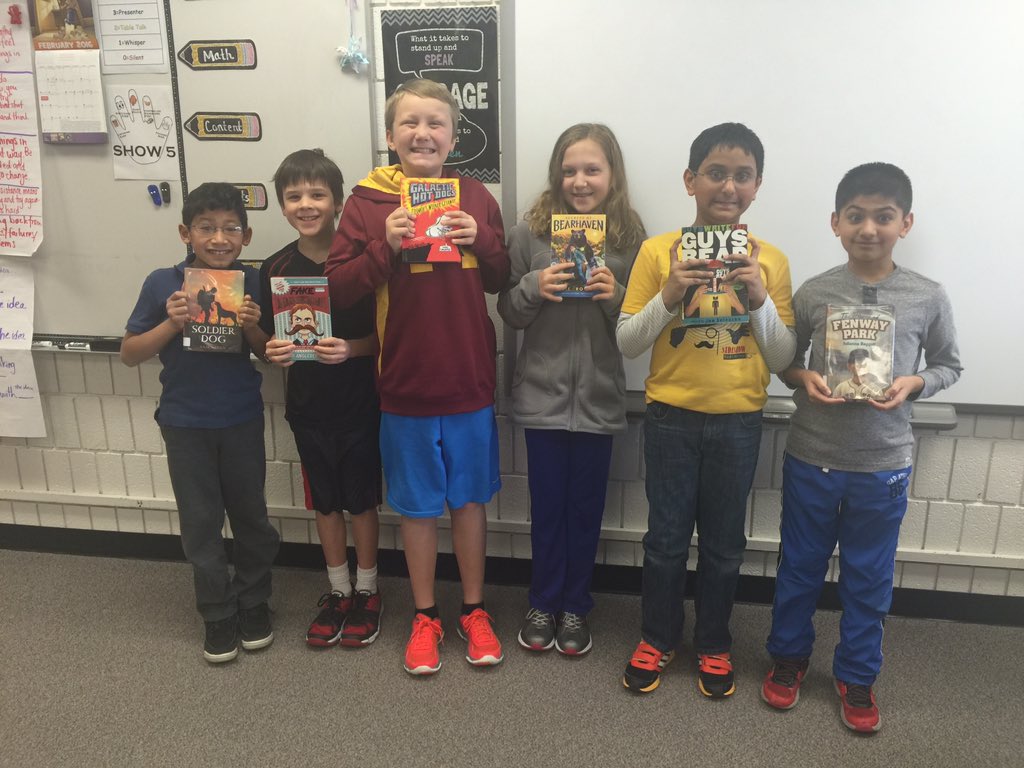 megskogie's tweet photo. #5BookFriday tuned into 6BookFriday. #toomanygoodbooks https://t.co/lAmh8fyjCz