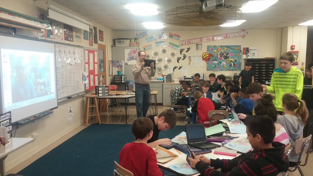 Mrs_Conboy's tweet photo. Our mystery hangout was a success! #dg58 learns #it58 learns #nowclassrooms @j_maginity @tmfrederickson https://t.co/LHZcsn5txq