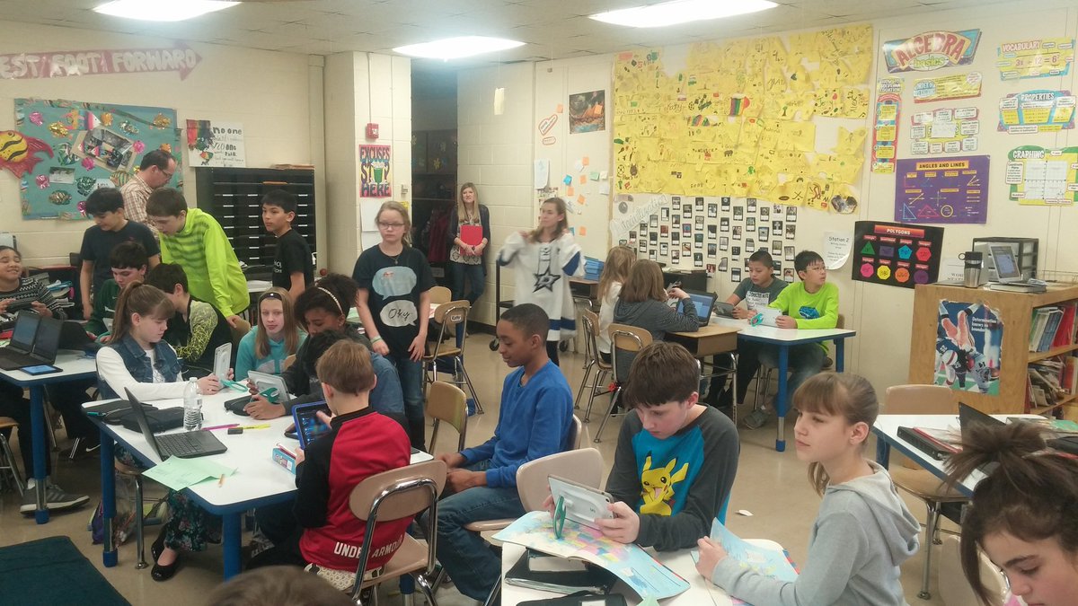 Mrs_Conboy's tweet photo. Our mystery hangout was a success! #dg58 learns #it58 learns #nowclassrooms @j_maginity @tmfrederickson https://t.co/LHZcsn5txq