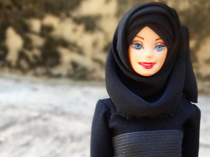 newscoinc's tweet photo. The Hijab Barbie Instagram Account Is Inspiring Some Major #HijabGoals https://t.co/93iqXzxnb8 #iNewsPhoto https://t.co/fvRJ3dTAH5