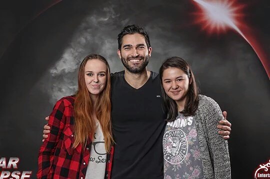 HoechlinPl's tweet photo. Tyler z fankami. https://t.co/bGPoyngiNH