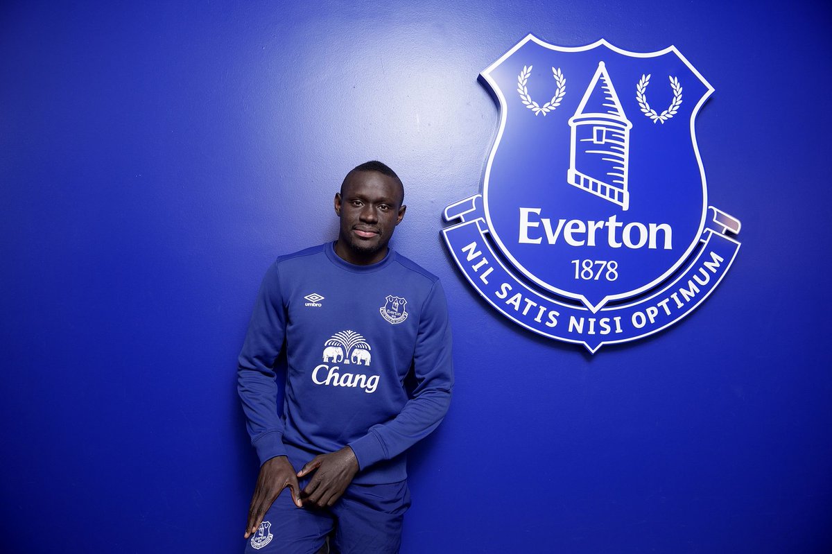 FootballSenegal's tweet photo. Best wishes to Oumar Niasse at @Everton! #senegal #team221 #galsen #welcomeoumar #EFC #COYB #Everton https://t.co/3L6iIaeDNl