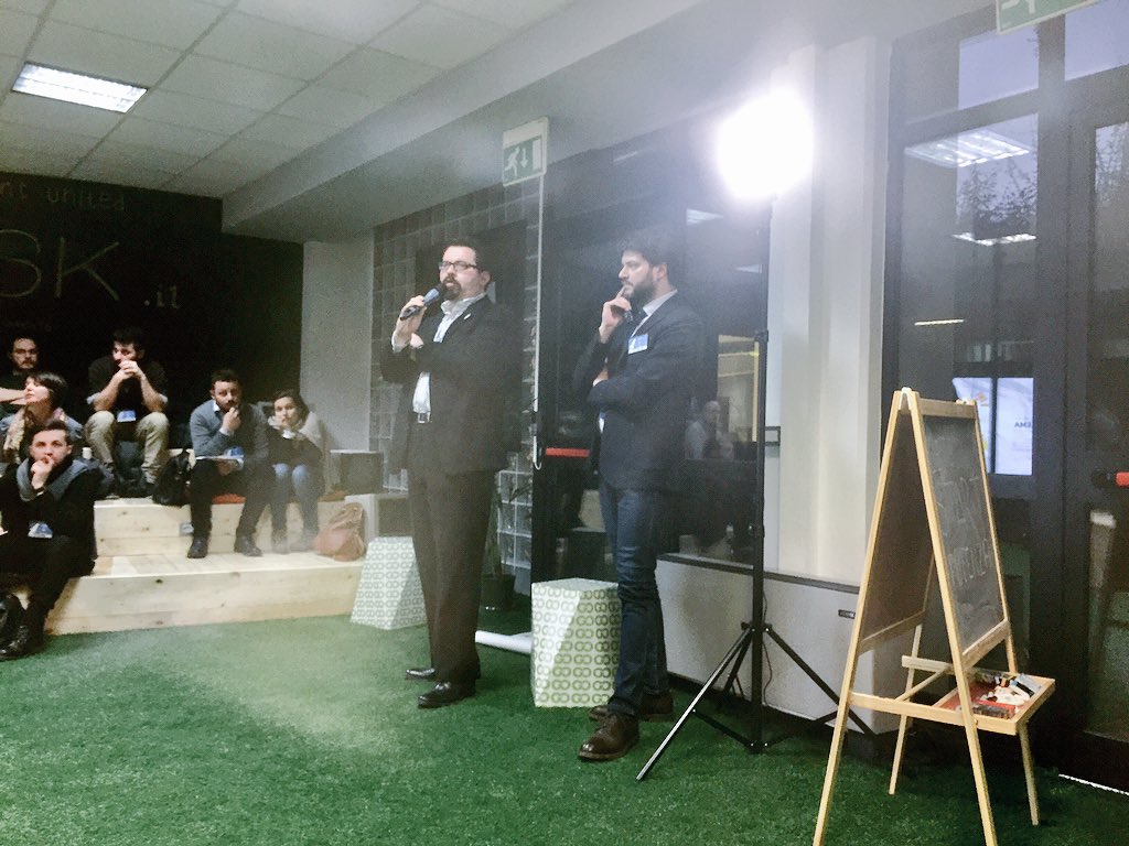 ermes_watch's tweet photo. Abbiamo presentato Ermes il safetywatch l'orologio salva vita (esempio: cantieri, anziani ecc.) #basilicatastartup https://t.co/0q0H8TJ8uQ