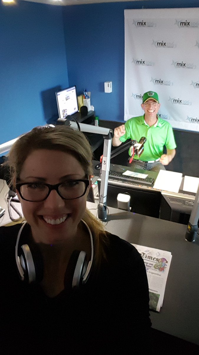 CarlyJWilson7's tweet photo. Loving being back in the @mixcanberra studio doing the Cam &amp; Ben show! @kristenhenry @RODsaid @CanberraCaps https://t.co/FelHwuZAQ5