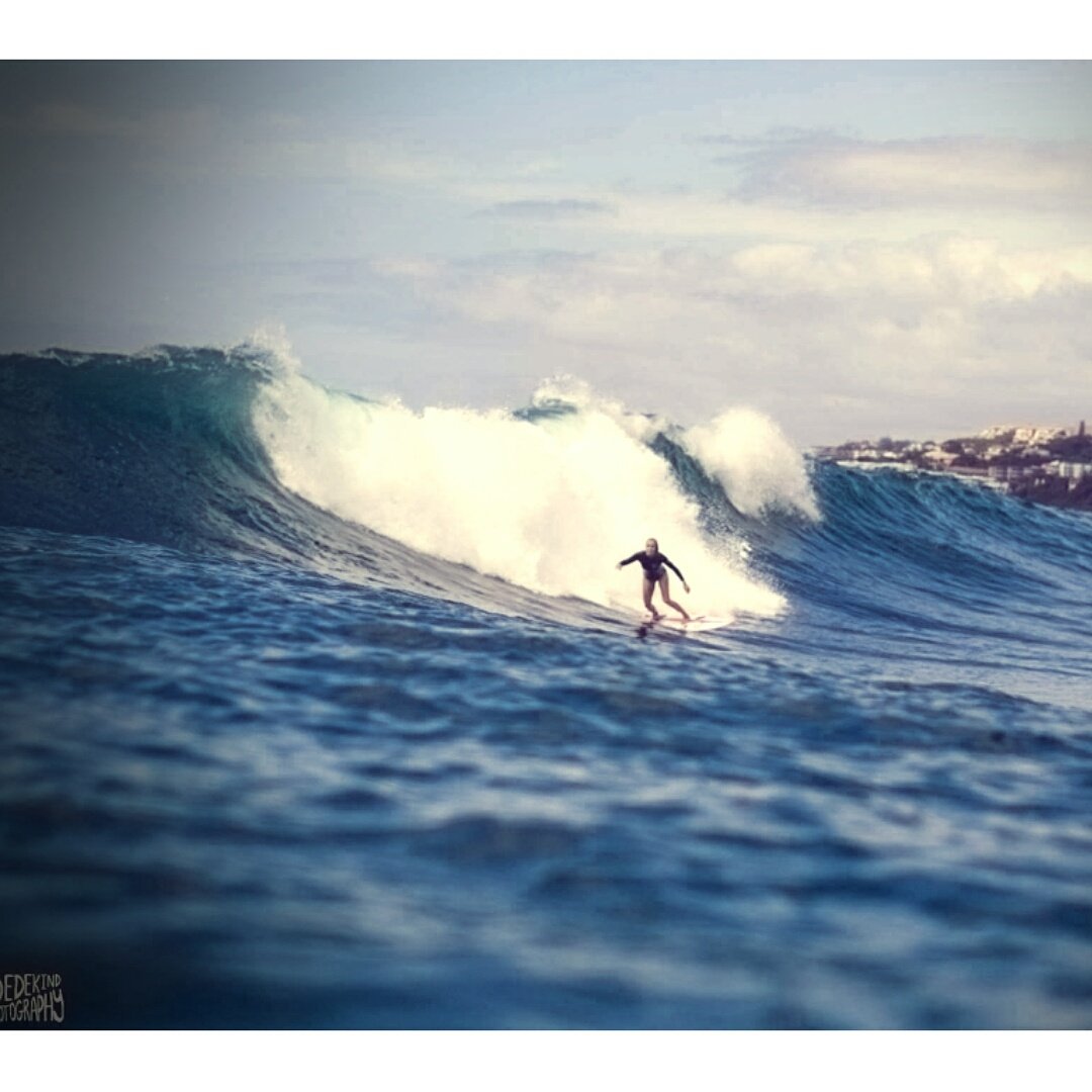 PalletNicole's tweet photo. Touring Aus has been pretty darn amazing! Wishing the waves could be this good. PC: @dandedekind #VCSportsLife https://t.co/MX89tMDgcg