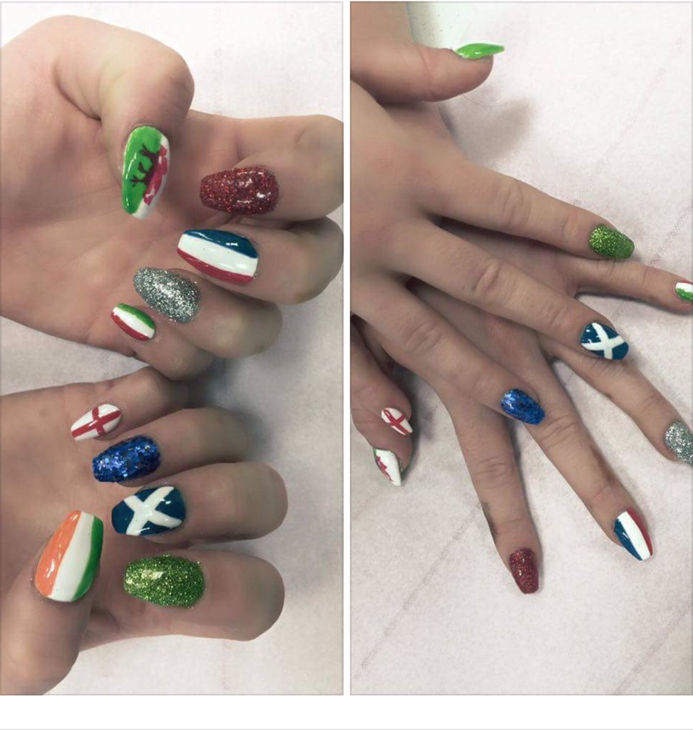 tanyhyde's tweet photo. With 6 nations looming!! 💕🏉🏉💕#shellacnails #loverugby https://t.co/Tcx7640jem