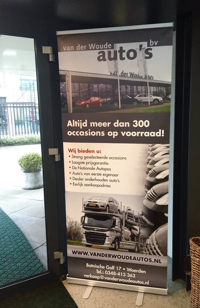 Vanderwoudeauto's tweet photo. De rolbanners voor de @Wegwijs_beurs in @rotterdamahoy zijn vandaag binnengekomen! @drukwerkstudio bedankt! https://t.co/ZfPZHHZhos