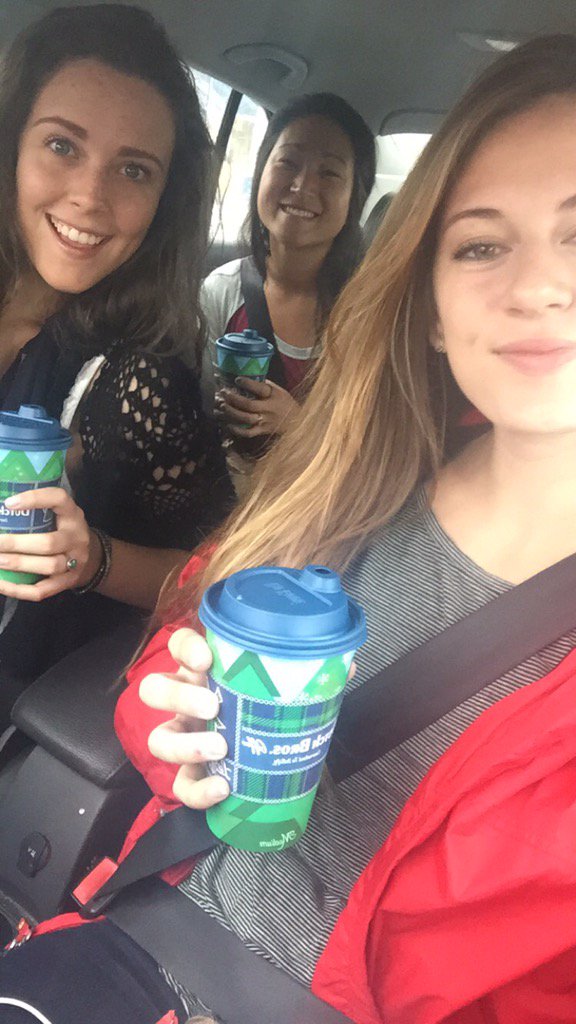 RachelNFrench's tweet photo. Love them so much and I want Michelle to come baaaaaaack https://t.co/nefVbaXH59