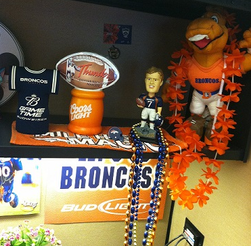 STARZCareers's tweet photo. Work may have been temporarily halted for some much needed #Broncos festivities today #BroncosCountry #LifeAtSTARZ https://t.co/0HEvoHowaW