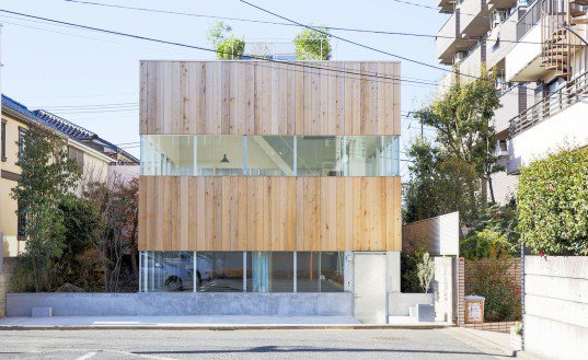 GreenBizWorld's tweet image. 360-degree panoramic window floods Tokyo’s Nerima House with sunlight bit.ly/20xXHpv