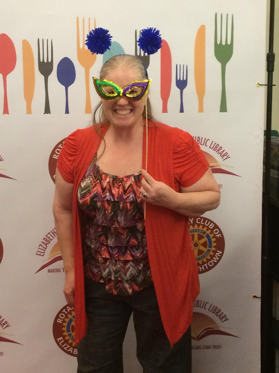 EtownDeb's tweet photo. the party has started! #twlc2016 https://t.co/y6uK6oBW1h