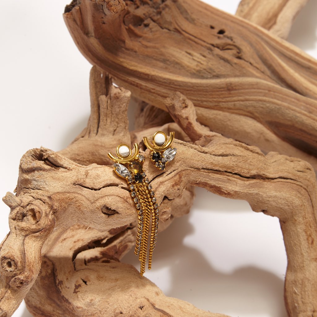 shopsaans's tweet photo. 'Te Amo' #Earrings @lfjewels . Use "HAPPY" for free shipping(Ex 2.14) https://t.co/2l5gxsVALE #vday https://t.co/Xn1t3MtyjB