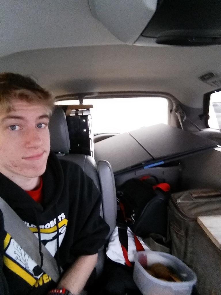 PiratesOfTheGI's tweet image. Hitting the road for # ftcnebraska state here we come van 1 of 2 #GIRobots
