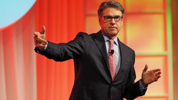 USAForRickPerry's tweet image. .@GovernorPerry on business: Find out why people choose your competitors: fleetowner.com/fleet-manageme…