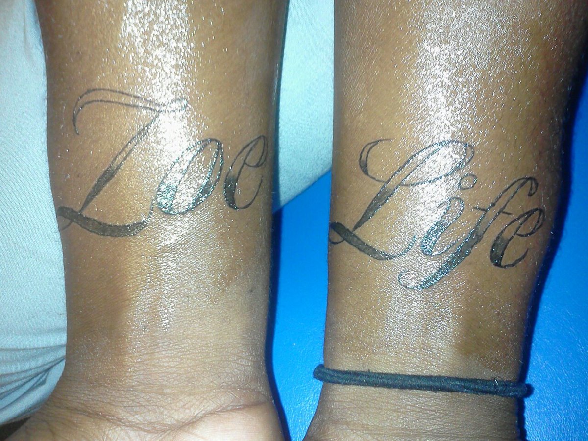 1Eniel's tweet photo. Zoelife https://t.co/RQeR11xwZk