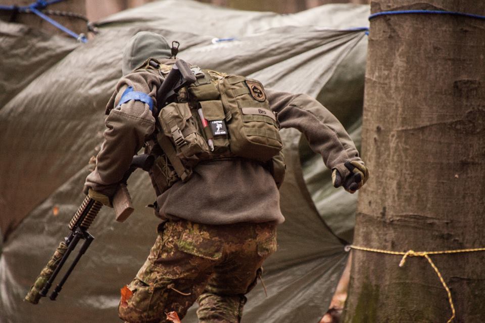 BlueWingAirsoft's tweet photo. Aaaaahhh some nice pic from autumn  #Airsoft #Pencott https://t.co/u4GClf0ouZ