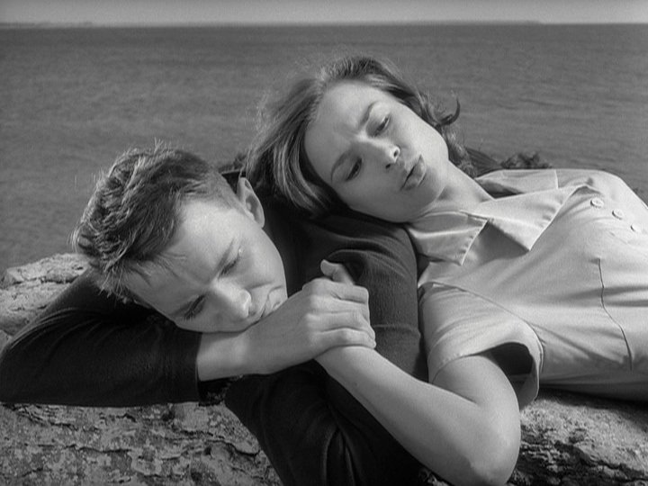 FforFilms's tweet image. THROUGH A GLASS DARKLY (1961) Directed by Ingmar Bergman. An unflinching vision of a family’s near disintegration.
