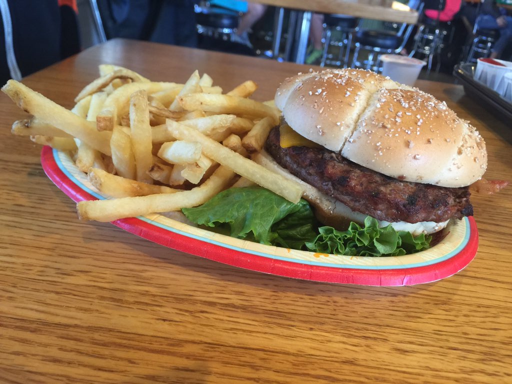 TheDIS's tweet photo. 1/3 Angus Bacon Cheeseburger w fries $10 #BacklotExpress #HollywoodStudios https://t.co/M0I8AzVqmF