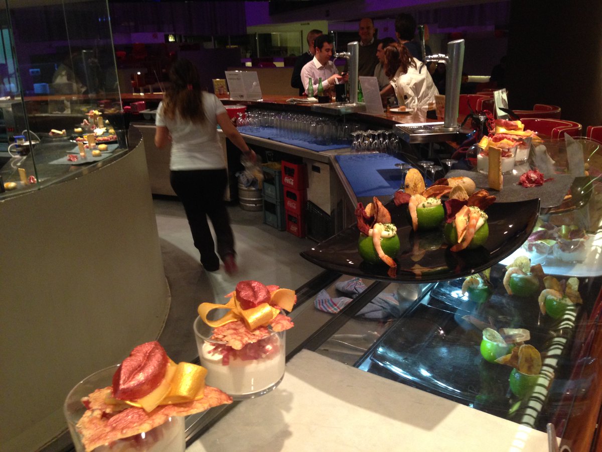 YooFitMadrid's tweet photo. Cocina creativa es #GoKitchen! #castellanasportsclub https://t.co/3hZV402DvQ