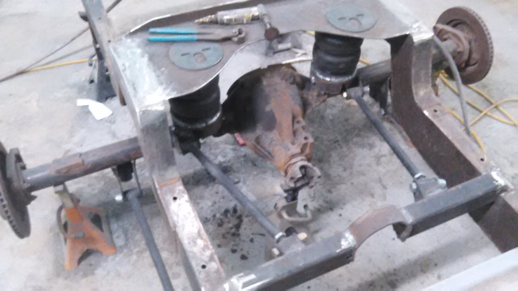 Olivertwizts's tweet photo. #fabrication #hotrods https://t.co/KnHIkUDECD