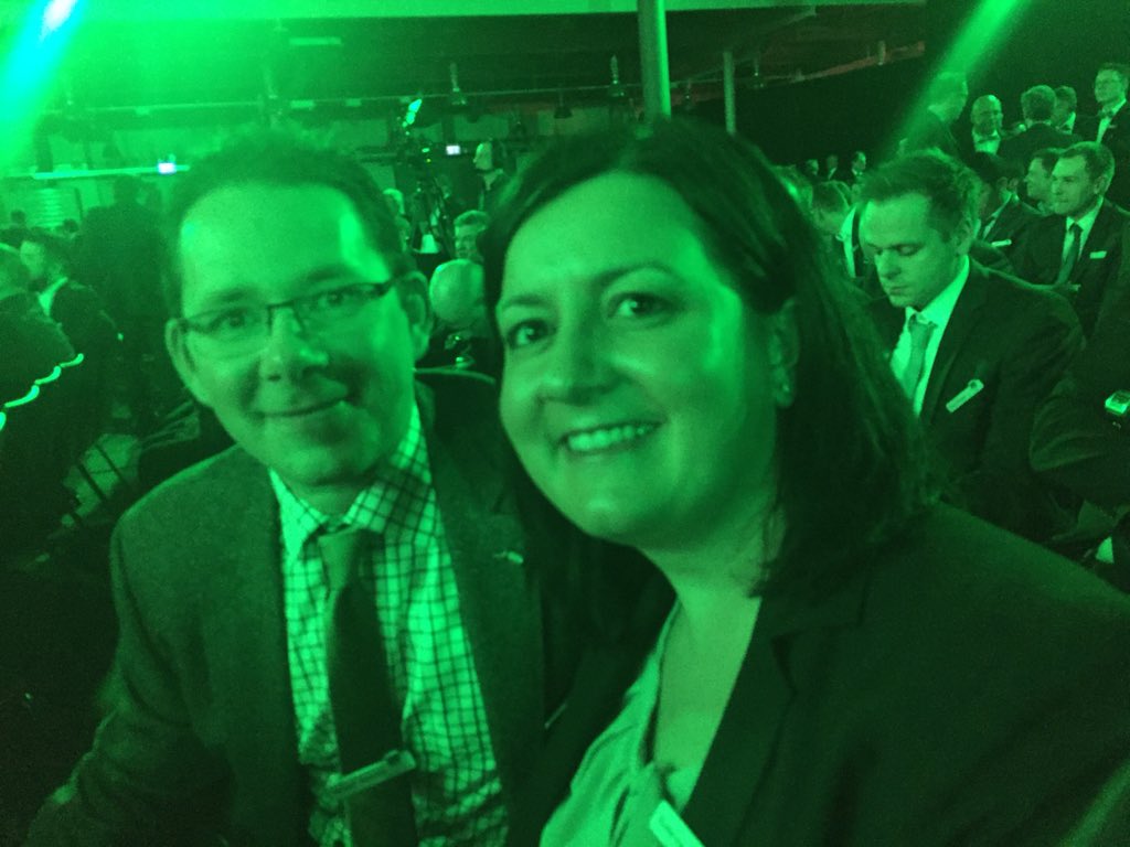 Sanne2603's tweet photo. #HP #HP Enterprise #zukunftsstark https://t.co/LCJYGb0gCi