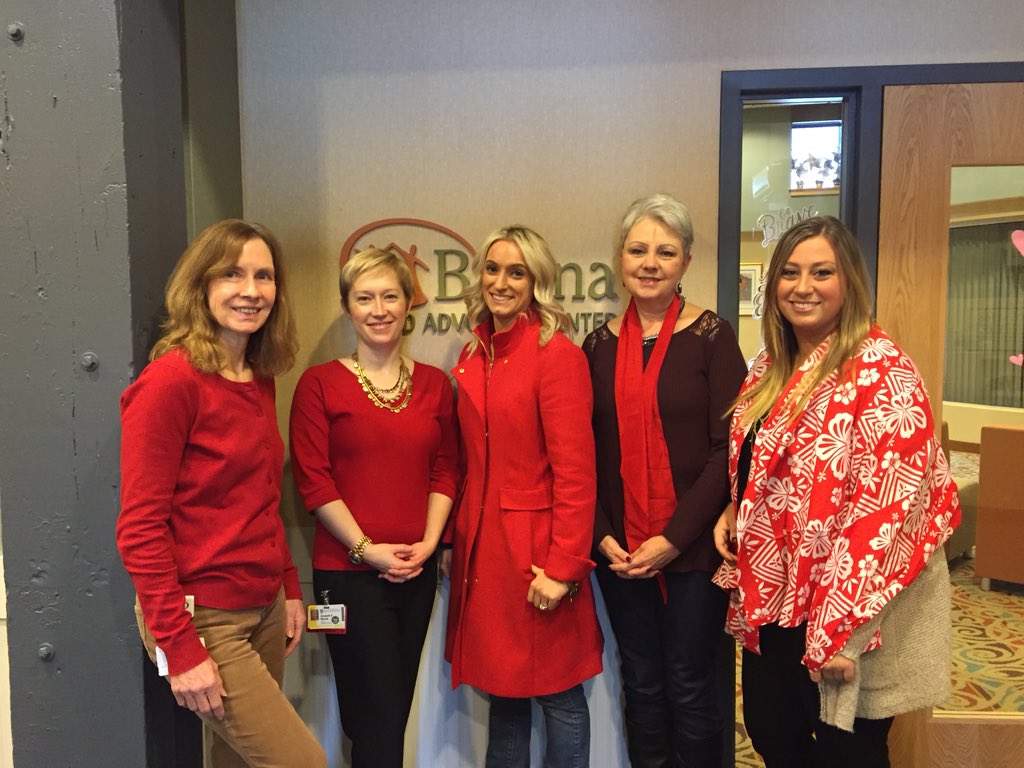 DocEMurray's tweet photo. #goredchallenge #GoRedForWomen at @BivonaCAC @URMed_GCH REACH Program https://t.co/WRQ0SlmQWQ