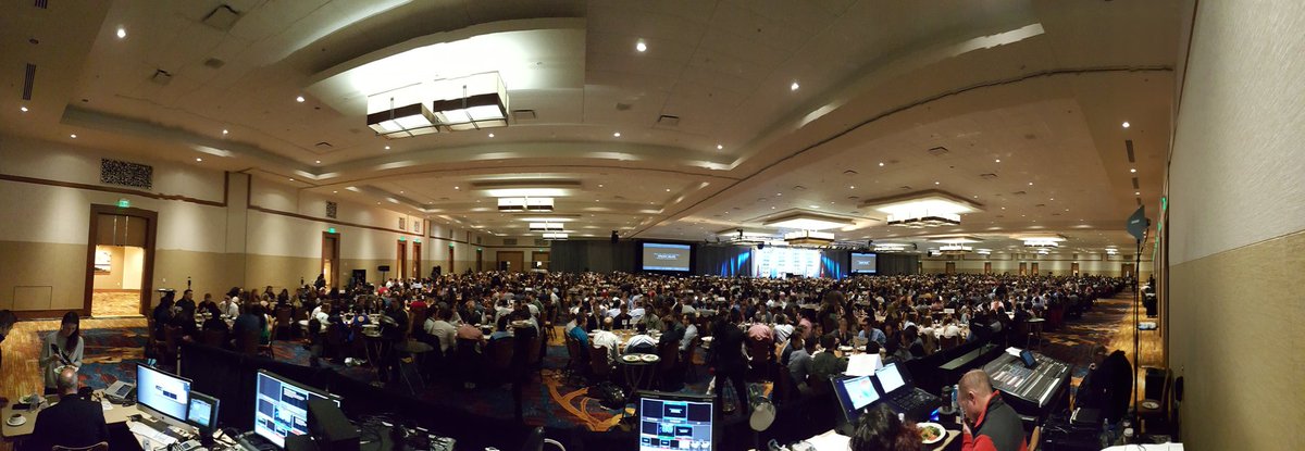 susanbcasey's tweet photo. #AFLVCentral Affiliation Luncheon! https://t.co/ozgExXdAcC