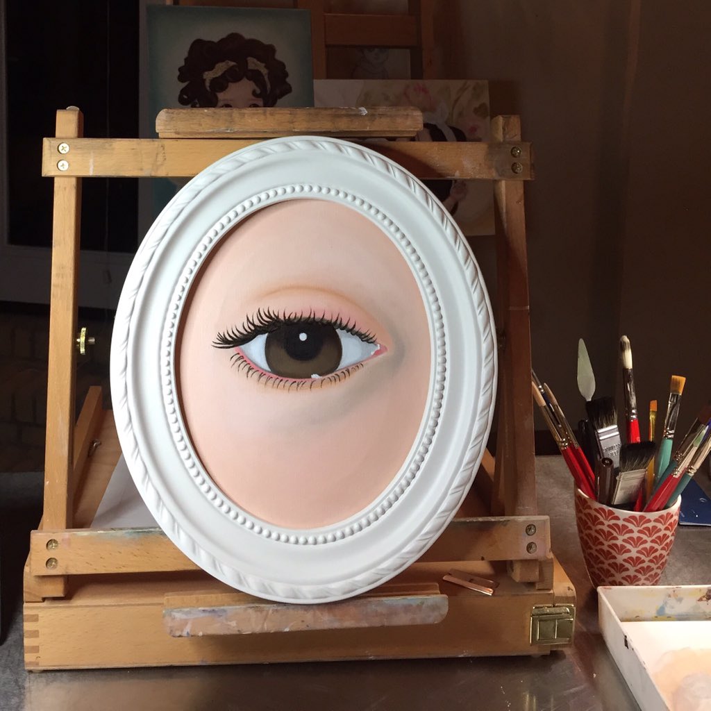 lorettagonzalez's tweet photo. Honored to be given the opportunity to paint a lovers eye for a very special father in love with his son Christopher https://t.co/VoguEKFlb0