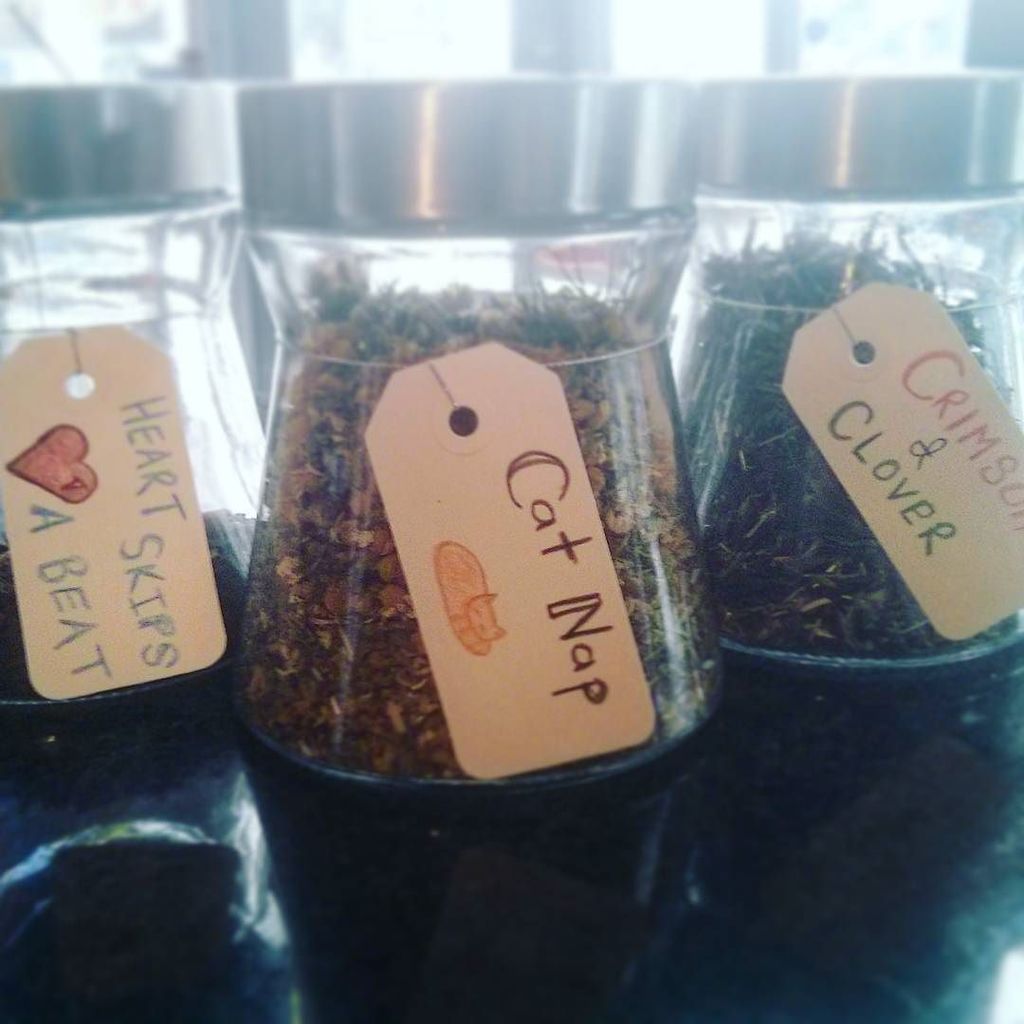 Come try one of our #custom , in house blends of #tea . Whether you prefer green, black, o… ift.tt/1PoFcJQ