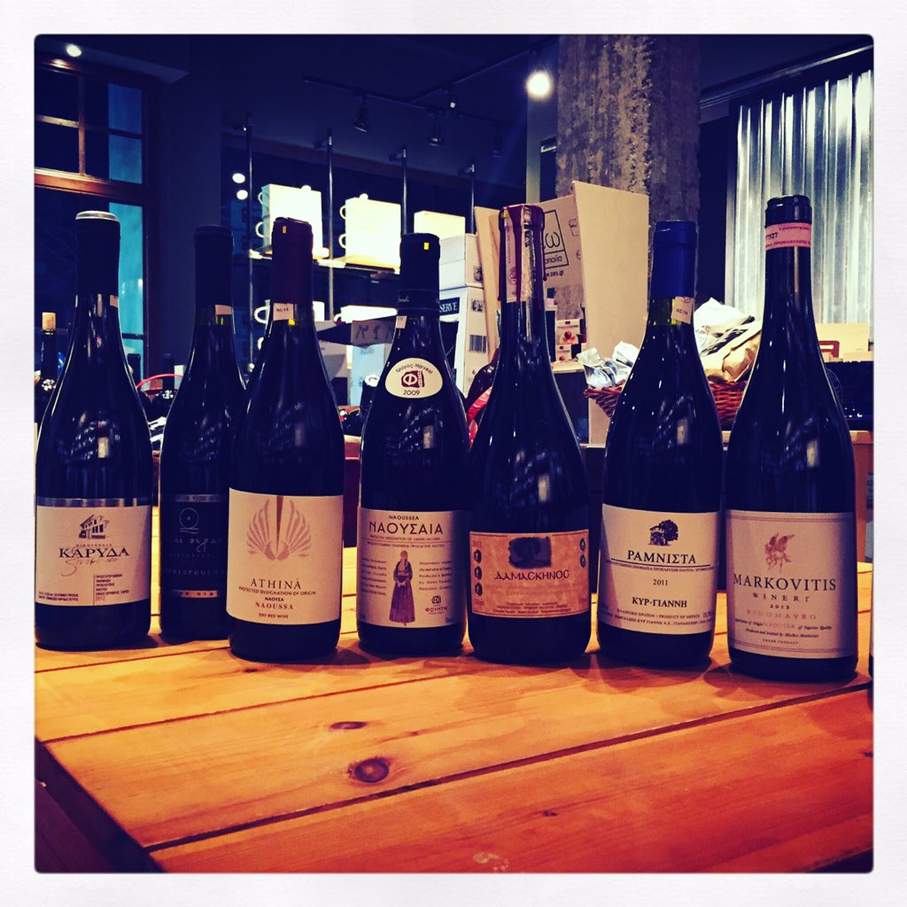 TheLifeGoddess's tweet photo. Fancy a greek wine? #carnaby #kinglycourt is the place @the_life_goddess #storestreet #greekwine #winebar #food https://t.co/ewMGE3EfcU