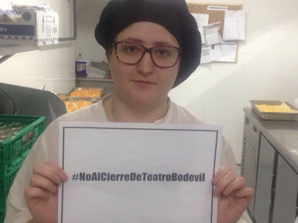 d4catering's tweet photo. @d4catering en contra del cierre del @TeatroBodevil #NoAlCierreDeTeatroBodevil https://t.co/iHXh3oOelt
