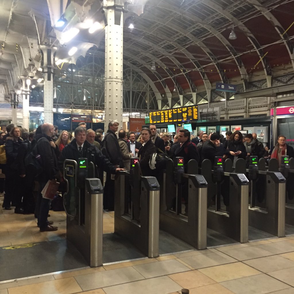 Luke_E_J's tweet photo. Being a rebel waiting to beat the crowd for a seat. #WhatPlatform https://t.co/NVlmW8n8l7