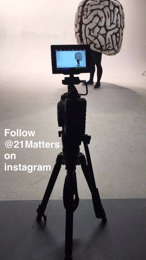 21Matters's tweet photo. Guess who? https://t.co/ETMLpDdQHd
