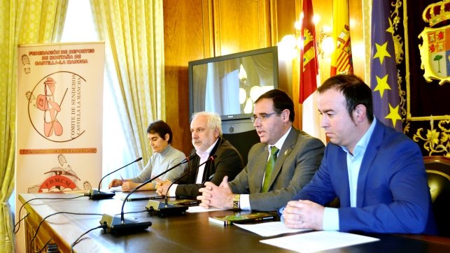 24clm's tweet photo. La Guía de Senderos 2016 de #Cuenca recoge un total de 89 en 1.412 kilómetros https://t.co/fMaXpV8OUl vía @24clm https://t.co/KFJuy4wl7e